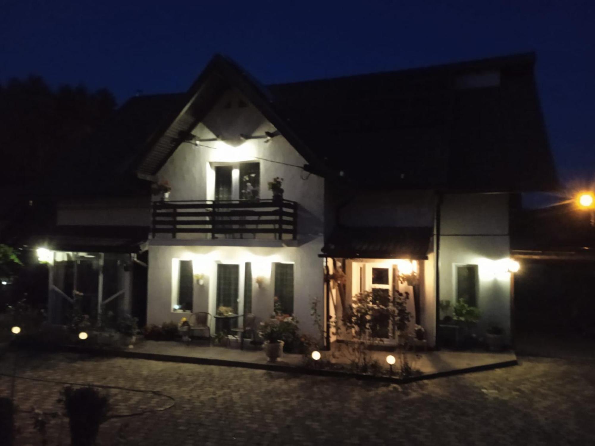 Edelweiss Ilinca Leilighet Zărneşti Eksteriør bilde